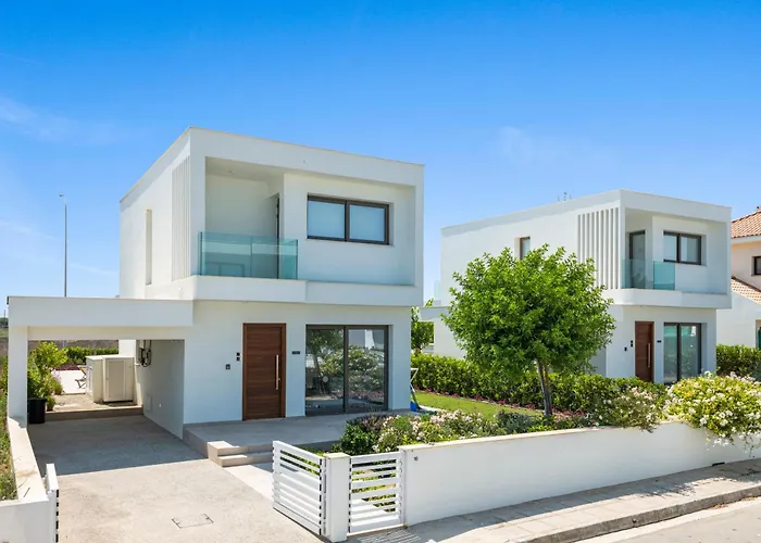 Serenity Waves 16 Larnaka