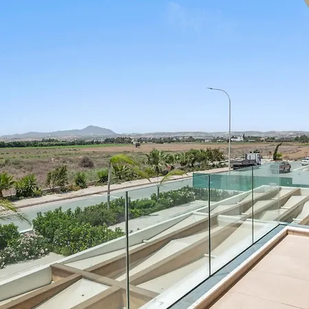 Serenity Waves 16 Вілла *