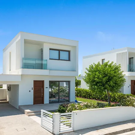 Serenity Waves 16 Larnaca