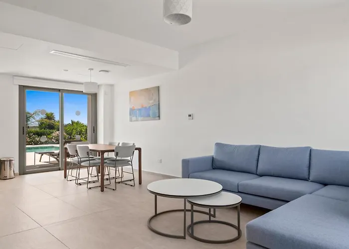 Serenity Waves 16 Villa